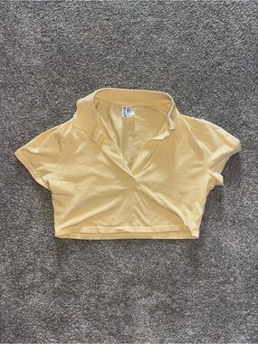 SizeM-95%Cotton-Divided Yellow Cropped Polo Top